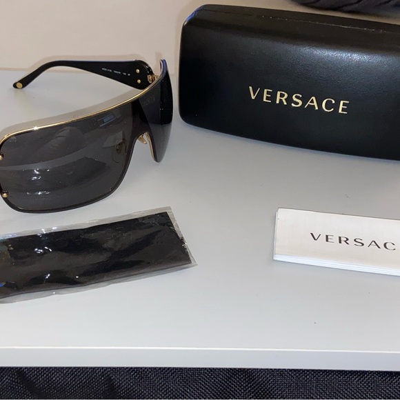 Versace Shield shades - Picture 1 of 2
